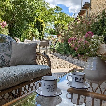 3 Self-Contained Gites With Pool And Games Room Saint-Georges-de-Noisné Exterior foto